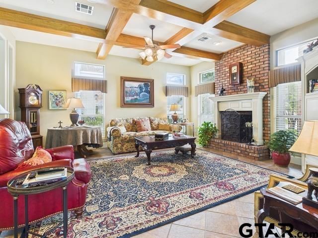 704 Park Place Dr, Athens, TX 75751