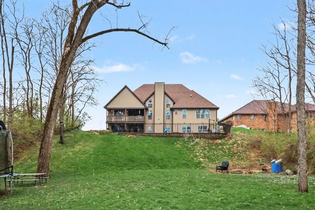 21433 S Wooded Cove Drive, Elwood, IL 60421