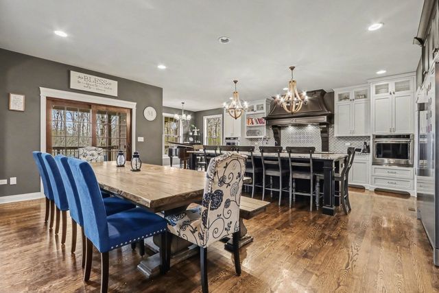 21433 S Wooded Cove Drive, Elwood, IL 60421