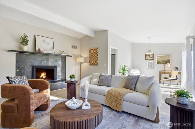 16237 NE 30th Street, Bellevue, WA 98008