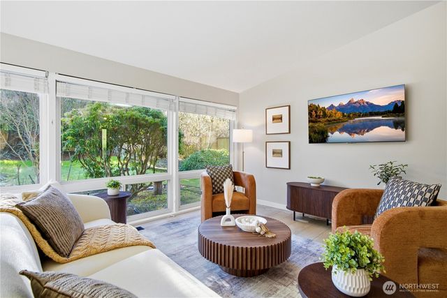 16237 NE 30th Street, Bellevue, WA 98008