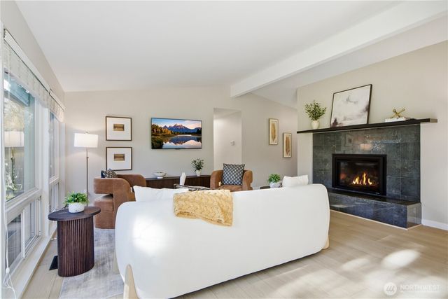 16237 NE 30th Street, Bellevue, WA 98008