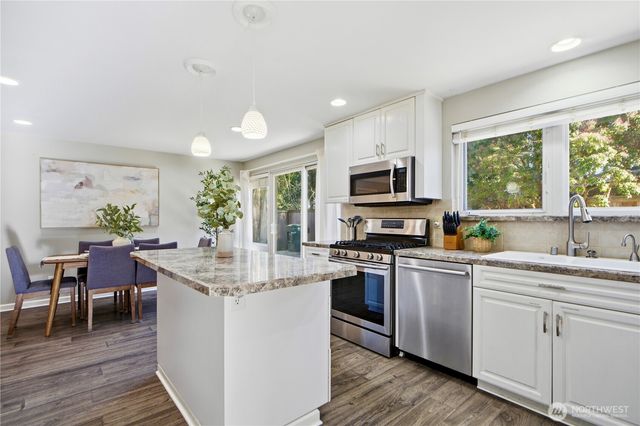 16237 NE 30th Street, Bellevue, WA 98008