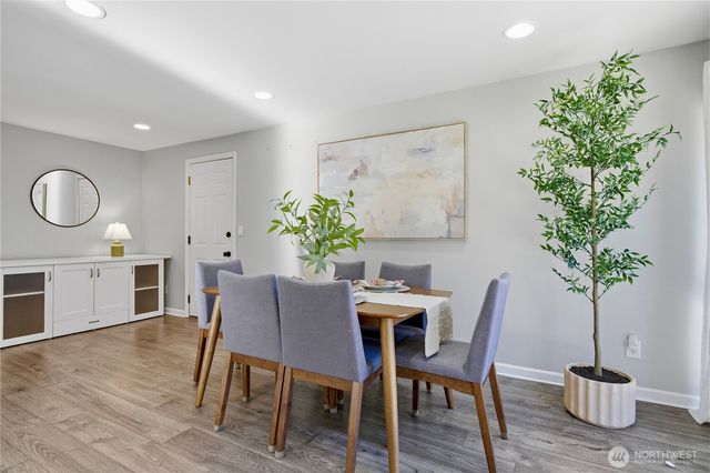 16237 NE 30th Street, Bellevue, WA 98008