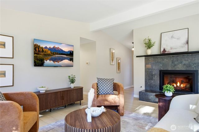 16237 NE 30th Street, Bellevue, WA 98008