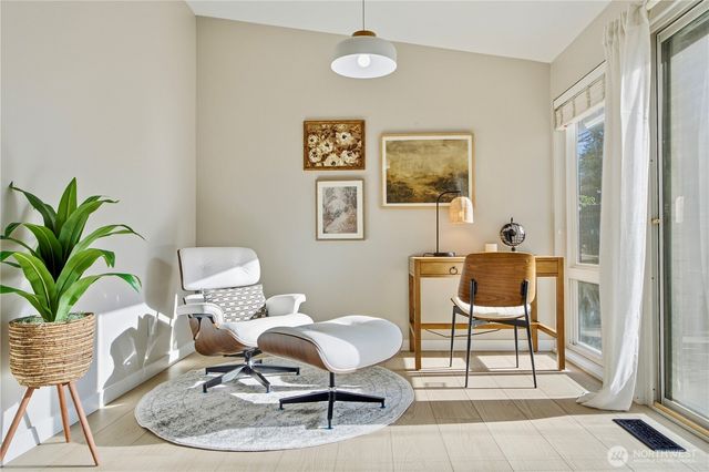 16237 NE 30th Street, Bellevue, WA 98008