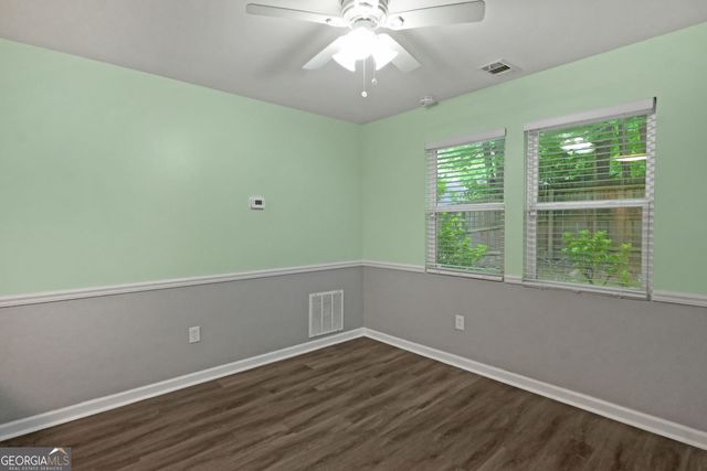 5883 Brookside Drive SE, Mableton, GA 30126