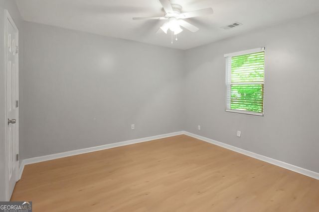 5883 Brookside Drive SE, Mableton, GA 30126