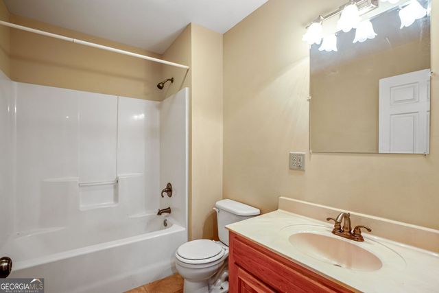 205 Briarwood Lane, Clayton, GA 30525