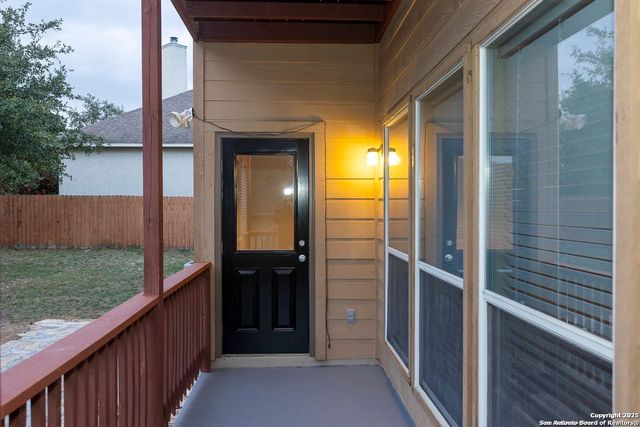 8427 Magdalena Run, Helotes, TX 78023