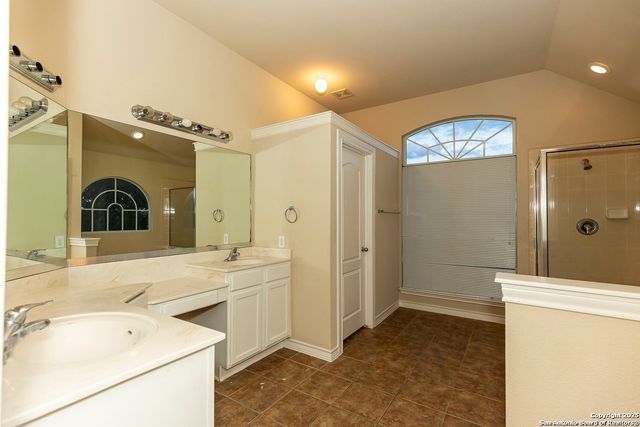 8427 Magdalena Run, Helotes, TX 78023