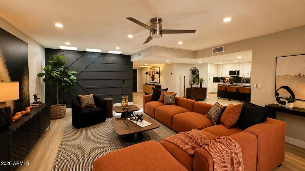 8076 E VIA DEL ARBOR --, Scottsdale, AZ 85258 — photo 2