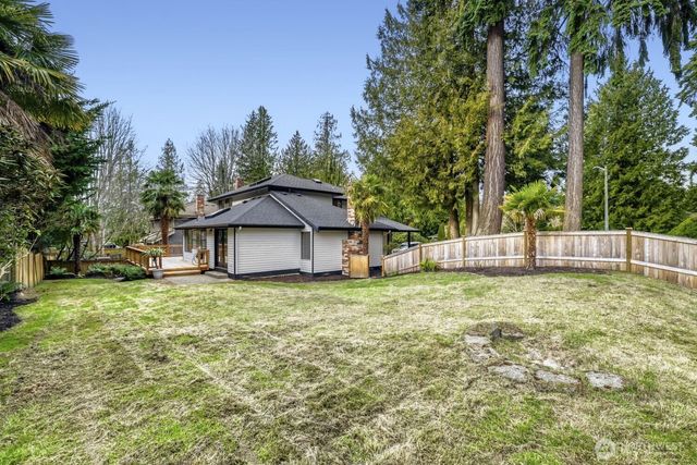 8718 189th Place SW, Edmonds, WA 98026