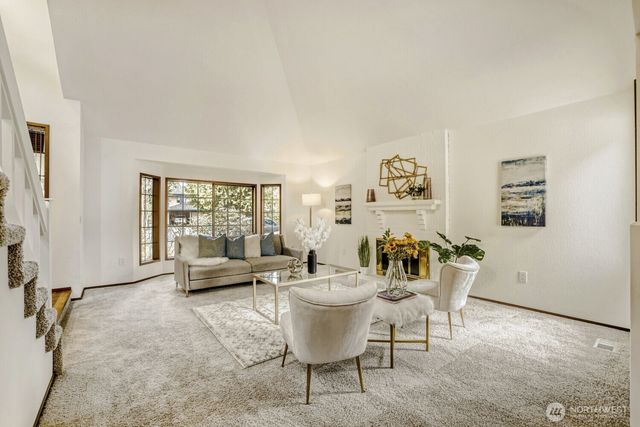 8718 189th Place SW, Edmonds, WA 98026