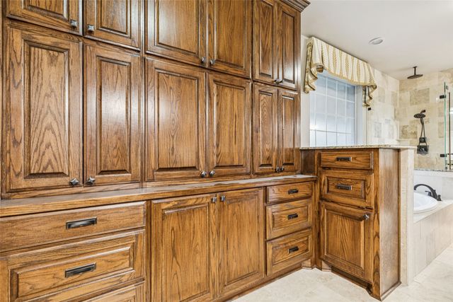 802 Dove Creek Trail, Southlake, TX 76092