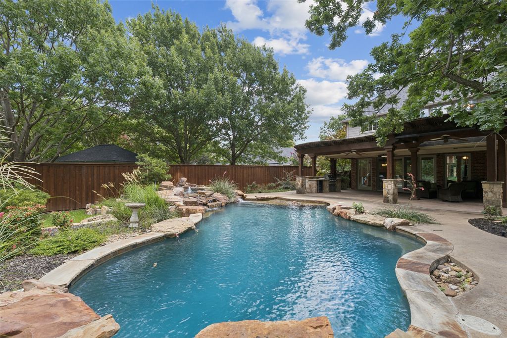 802 Dove Creek Trail, Southlake, TX 76092