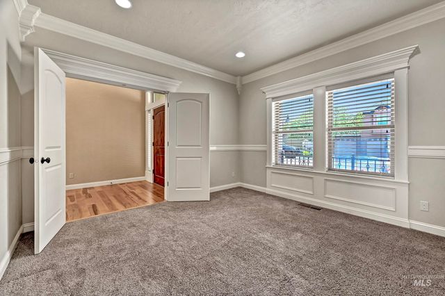 11522 W Tioga Ct, Boise, ID 83709