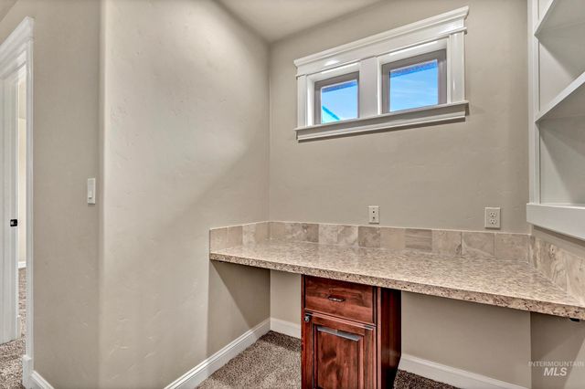 11522 W Tioga Ct, Boise, ID 83709