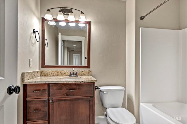 11522 W Tioga Ct, Boise, ID 83709