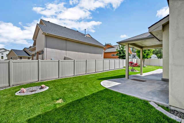 11522 W Tioga Ct, Boise, ID 83709