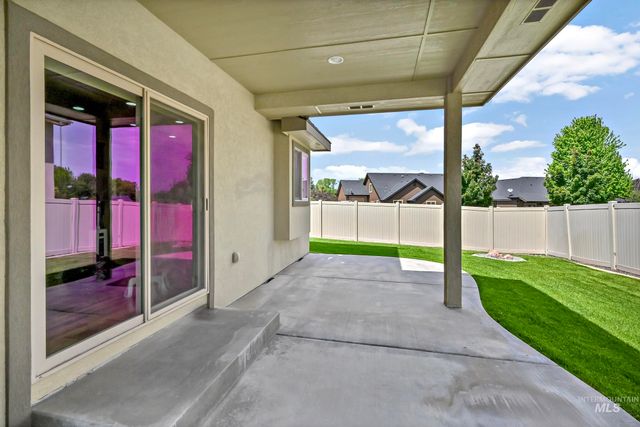 11522 W Tioga Ct, Boise, ID 83709