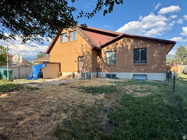 1360 S 1100 W, Woods Cross, UT 84087