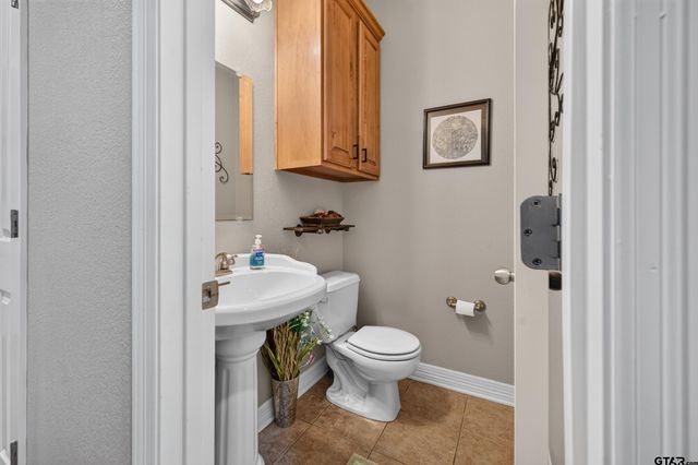5611 FM 2494, Athens, TX 75751