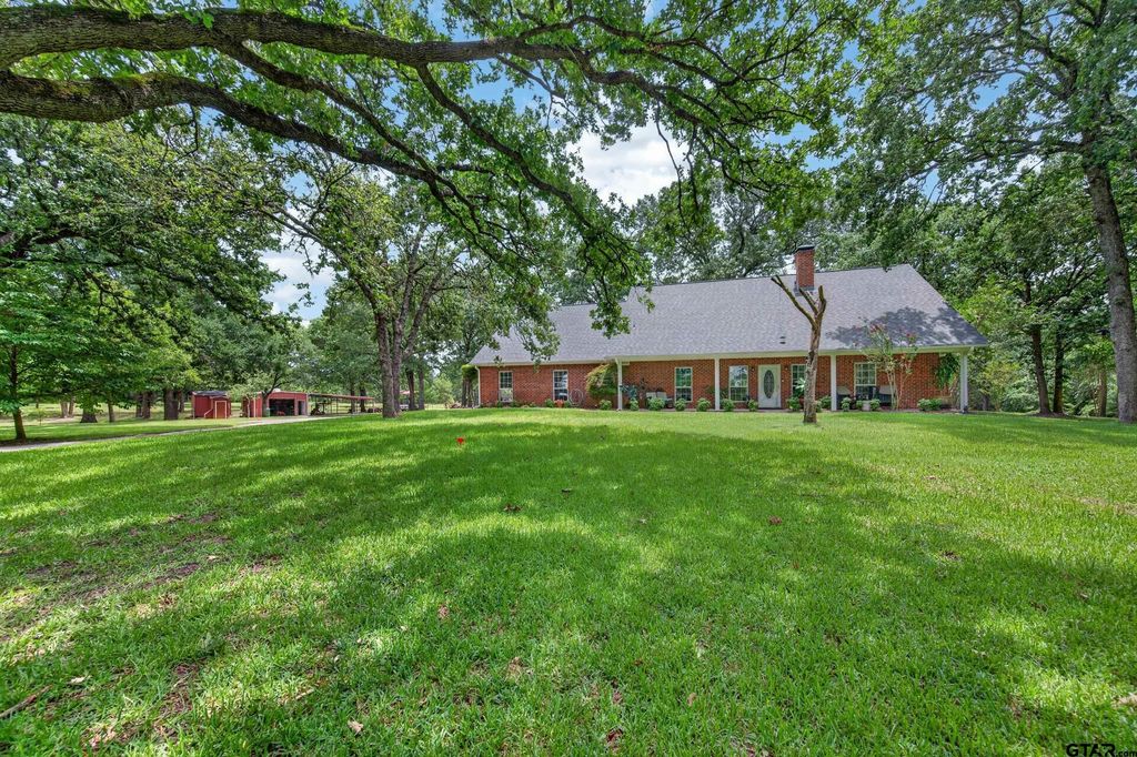 5611 FM 2494, Athens, TX 75751