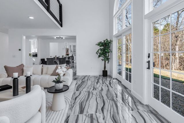 30 Anne Rd, North Andover, MA 01845