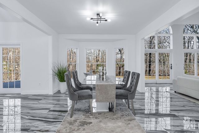 30 Anne Rd, North Andover, MA 01845