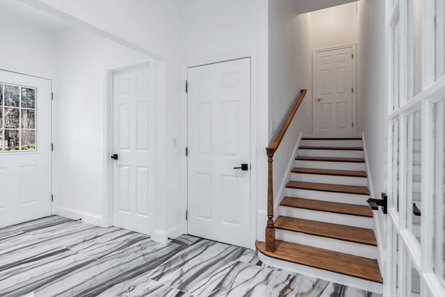 30 Anne Rd, North Andover, MA 01845