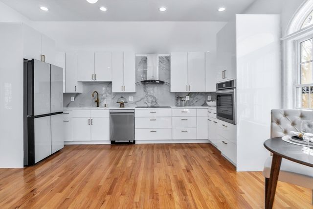 30 Anne Rd, North Andover, MA 01845