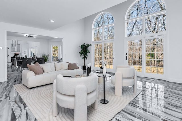 30 Anne Rd, North Andover, MA 01845