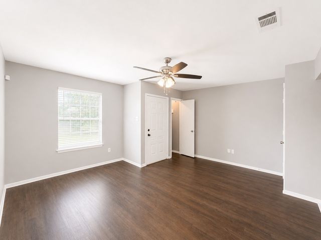 509 S Beverly Street 3, Crowley, TX 76036