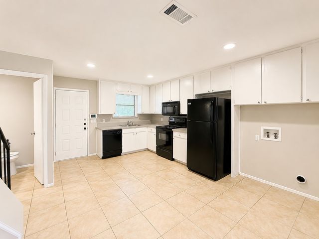509 S Beverly Street 3, Crowley, TX 76036