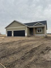 1355 NW Linda Lane, Waukee, IA 50263
