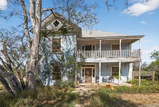 1440 School, Poteet, TX 78065