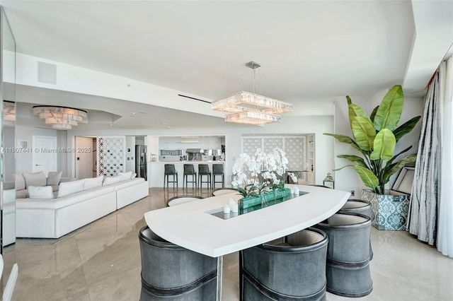 900 Biscayne Blvd 6107, Miami, FL 33132