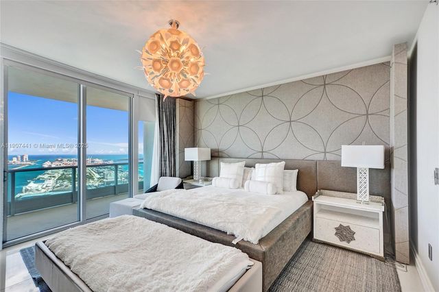 900 Biscayne Blvd 6107, Miami, FL 33132