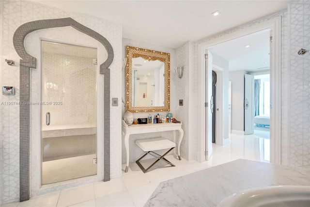 900 Biscayne Blvd 6107, Miami, FL 33132