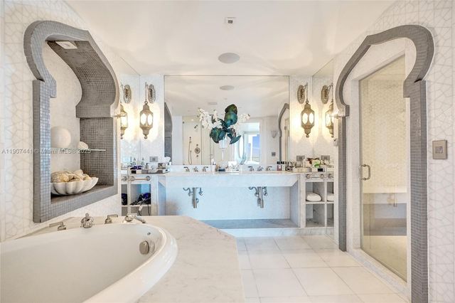 900 Biscayne Blvd 6107, Miami, FL 33132