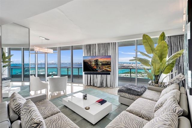 900 Biscayne Blvd 6107, Miami, FL 33132