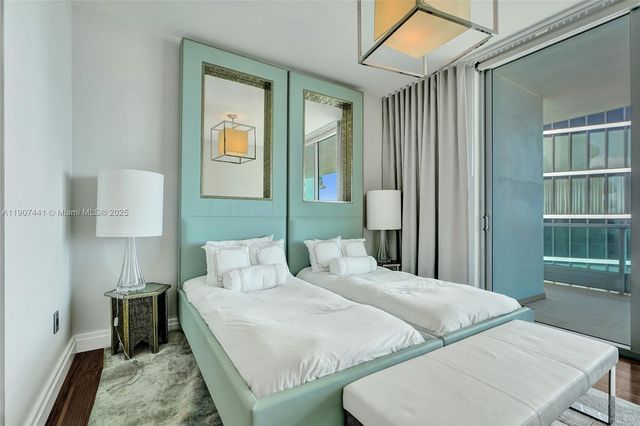 900 Biscayne Blvd 6107, Miami, FL 33132