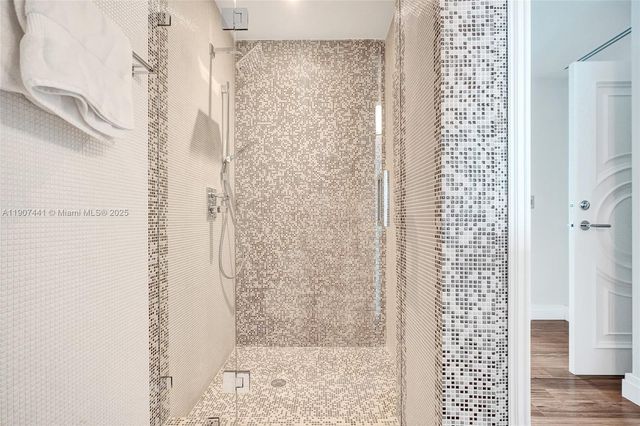 900 Biscayne Blvd 6107, Miami, FL 33132