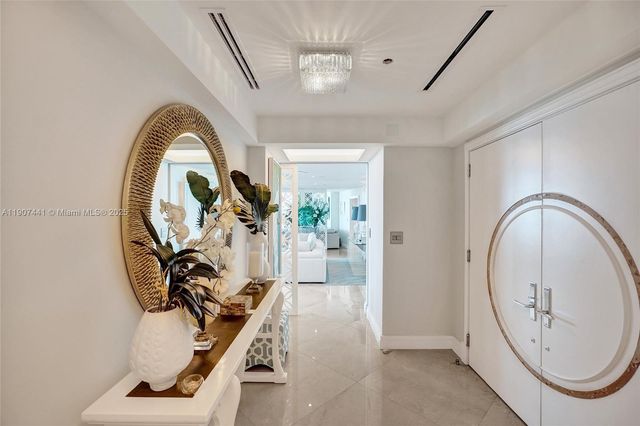 900 Biscayne Blvd 6107, Miami, FL 33132