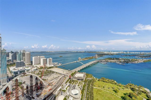 900 Biscayne Blvd 6107, Miami, FL 33132