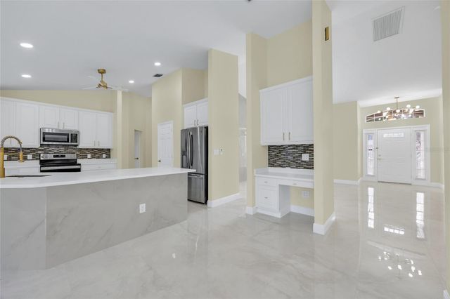 11206 CROOKED RIVER CT COURT, Clermont, FL 34711