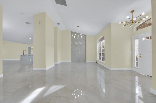 11206 CROOKED RIVER CT COURT, Clermont, FL 34711