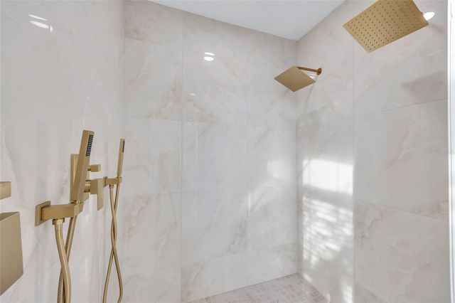 11206 CROOKED RIVER CT COURT, Clermont, FL 34711