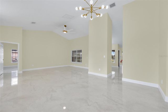 11206 CROOKED RIVER CT COURT, Clermont, FL 34711